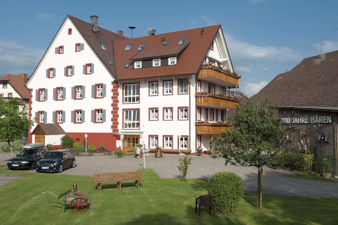 Landgasthof Baeren Кирхцартен Екстериор снимка